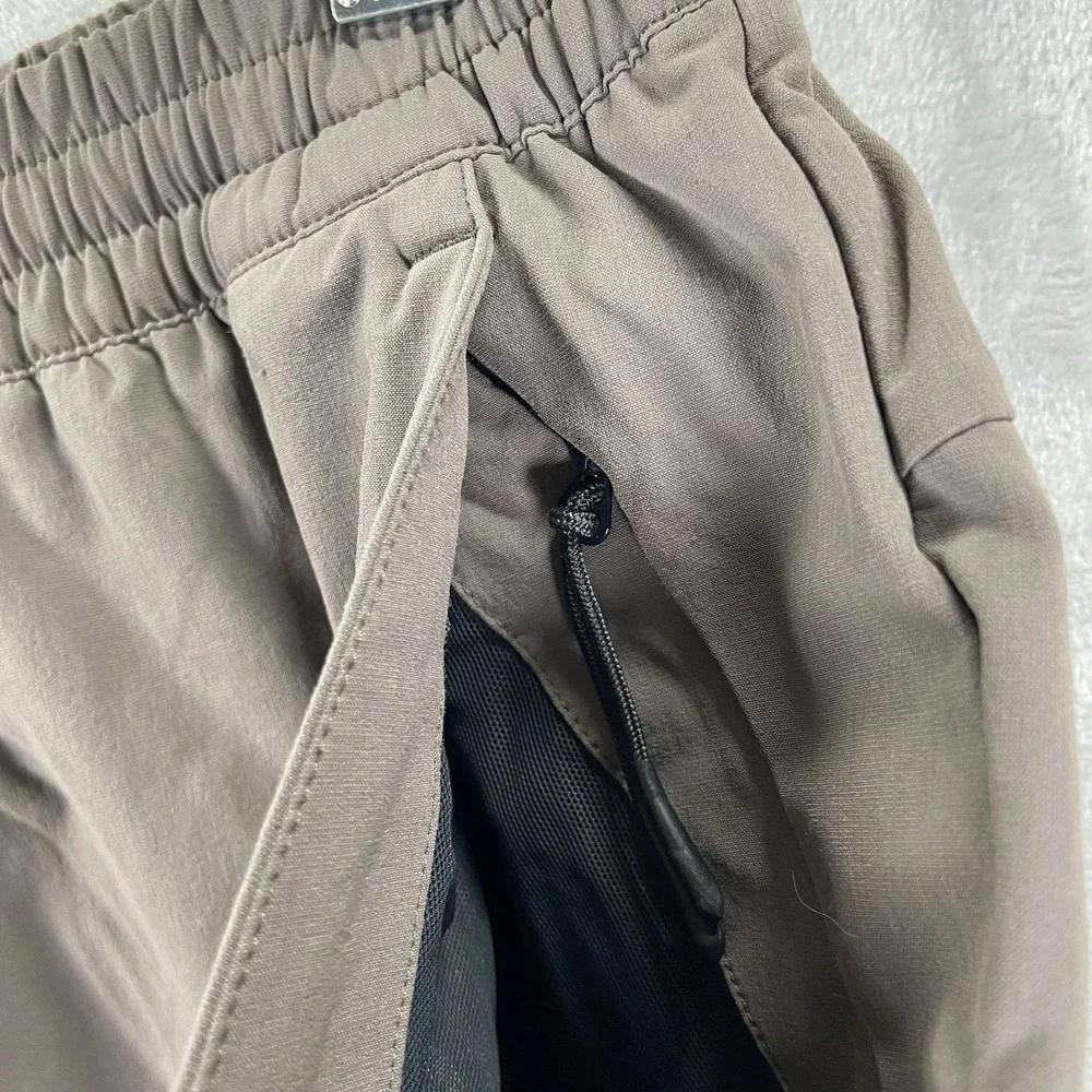 Hill City Shorts Mens Medium 8
